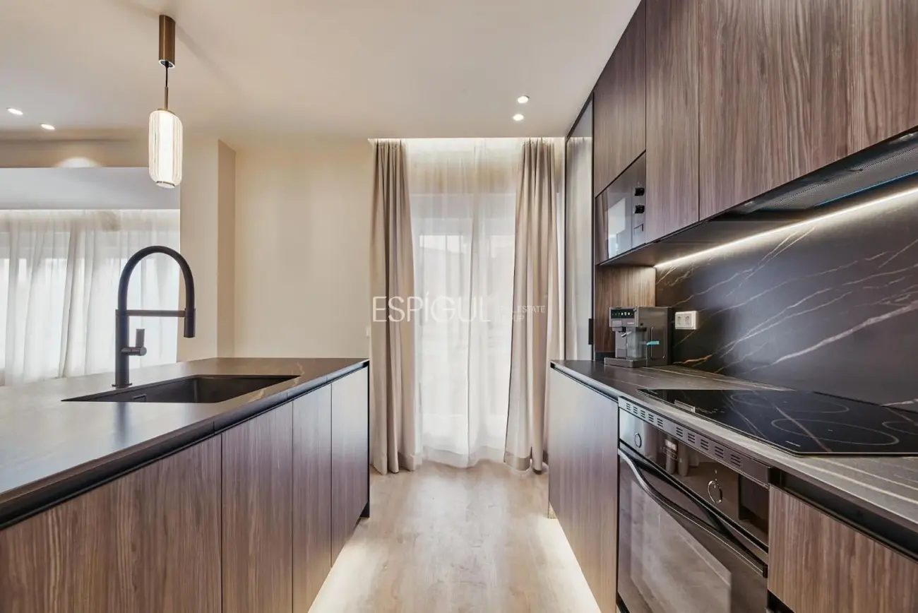 precioso piso a la venta en Lista, 168 m² y terraza privada de 40 m²