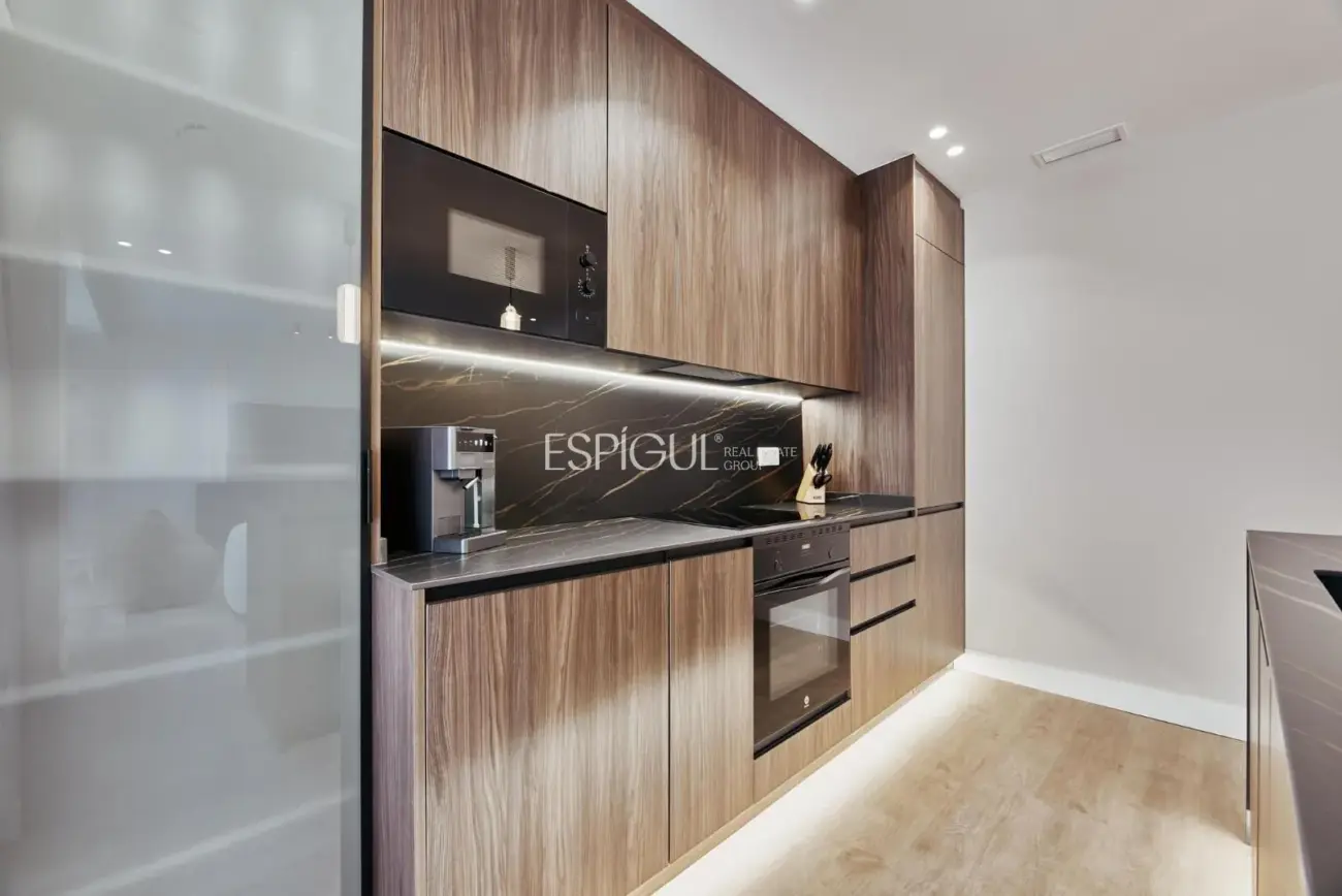 precioso piso a la venta en Lista, 168 m² y terraza privada de 40 m²