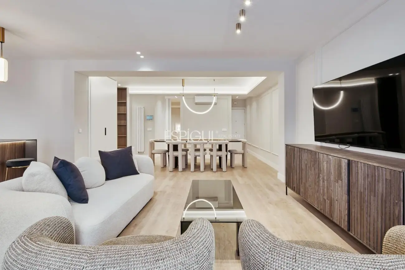 precioso piso a la venta en Lista, 168 m² y terraza privada de 40 m²