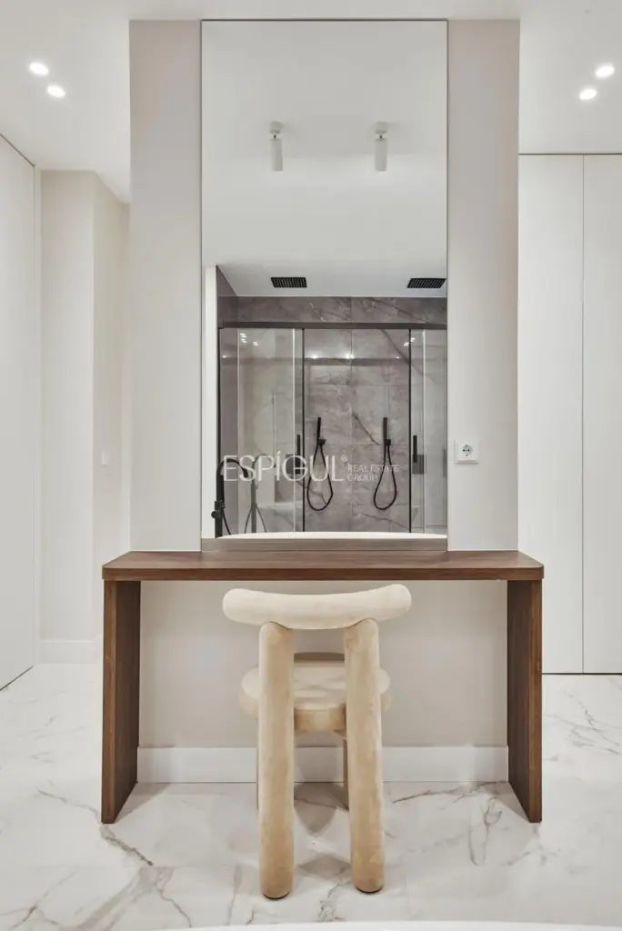 Precioso piso de lujo a estranar en Goya