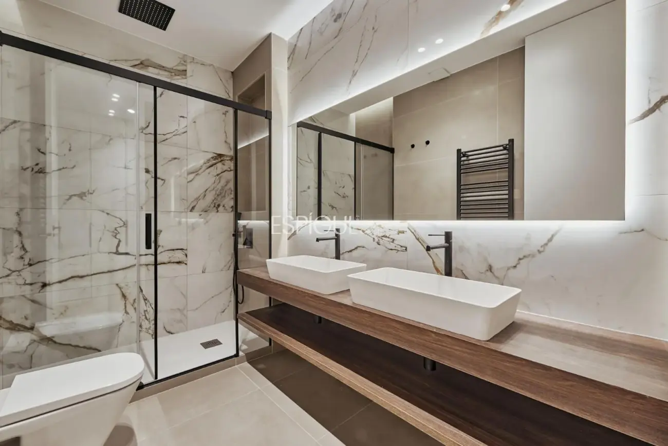 Precioso piso de lujo a estranar en Goya