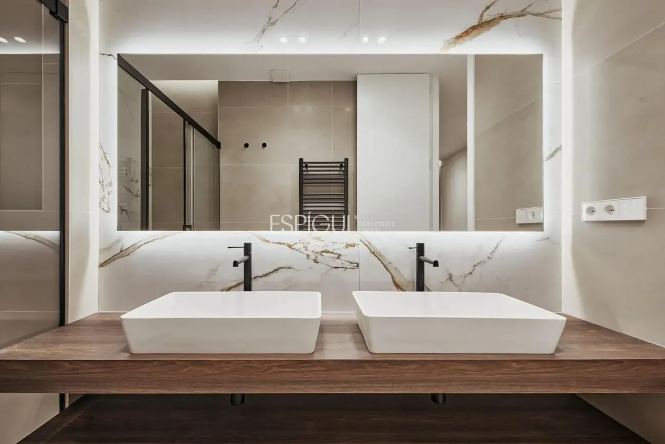 Precioso piso de lujo a estranar en Goya