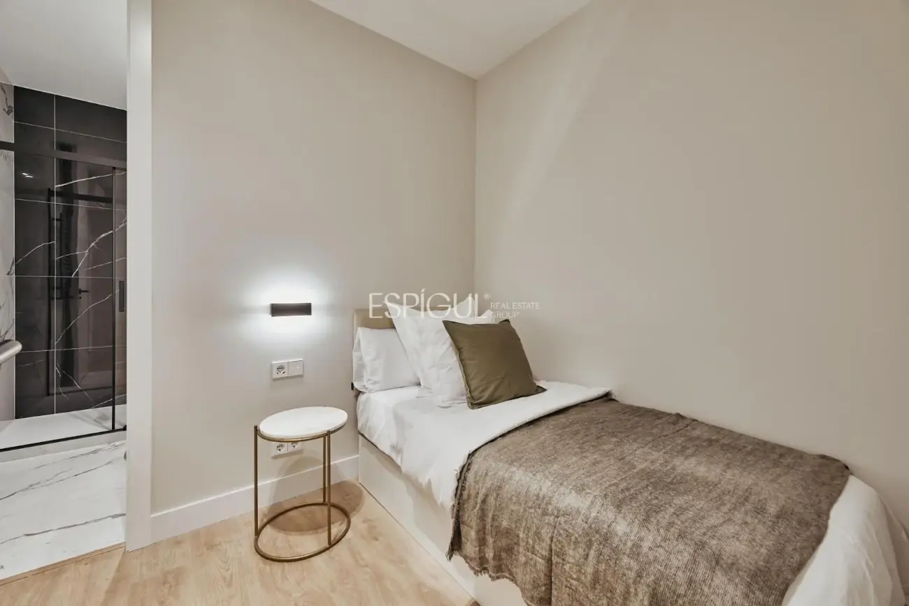 Precioso piso de lujo a estranar en Goya