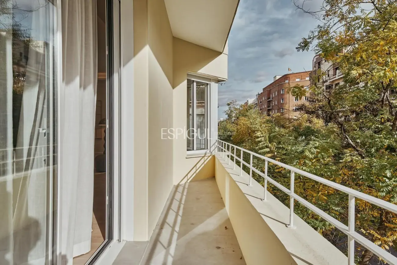 Precioso piso de lujo a estranar en Goya