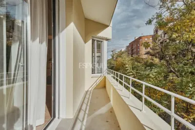 Precioso piso de lujo a estranar en Goya