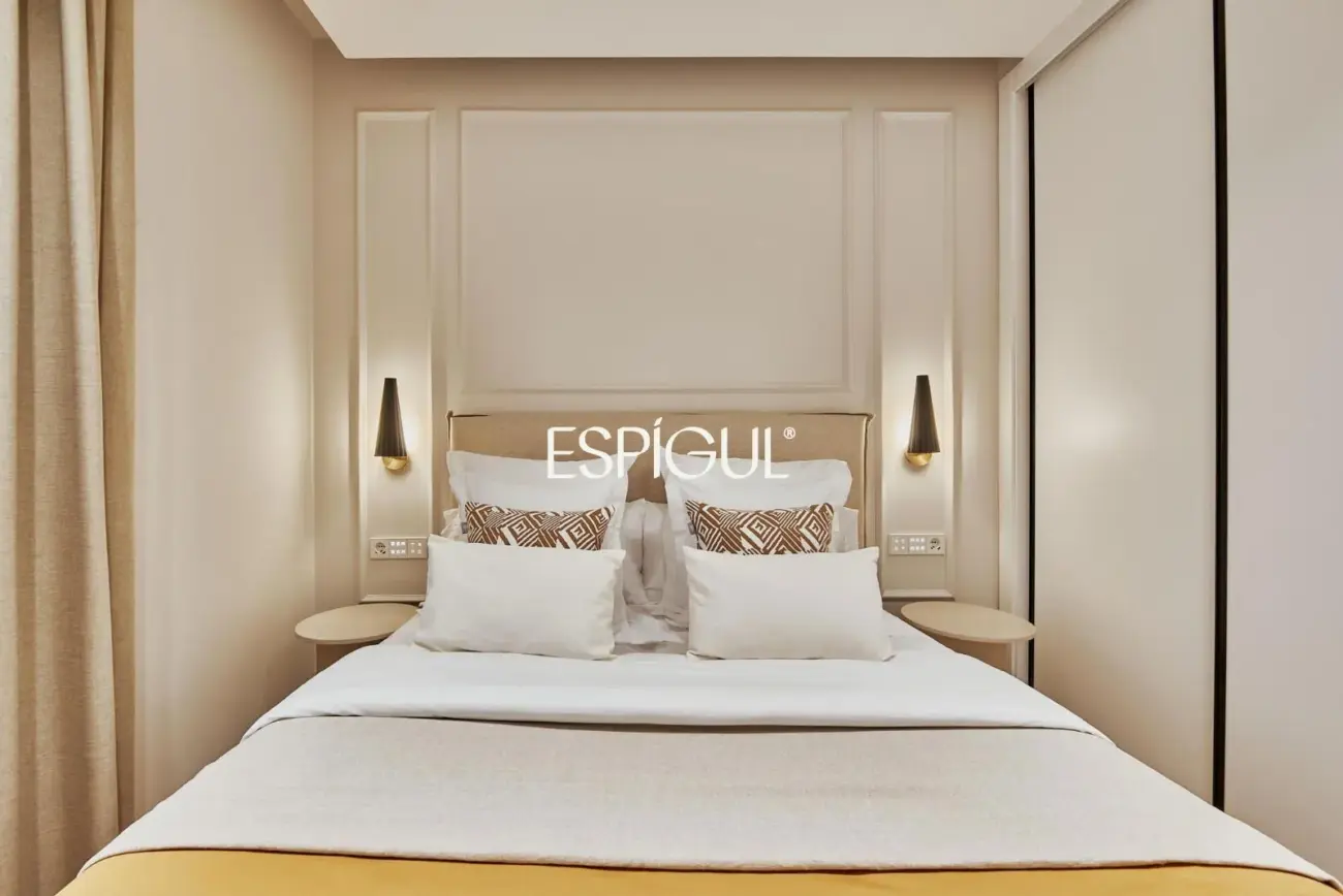 Precioso piso en Jerónimos recién reformado con terraza