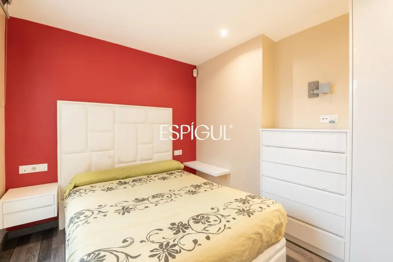 Пентхаус с террасой в Сантс-Монжуик