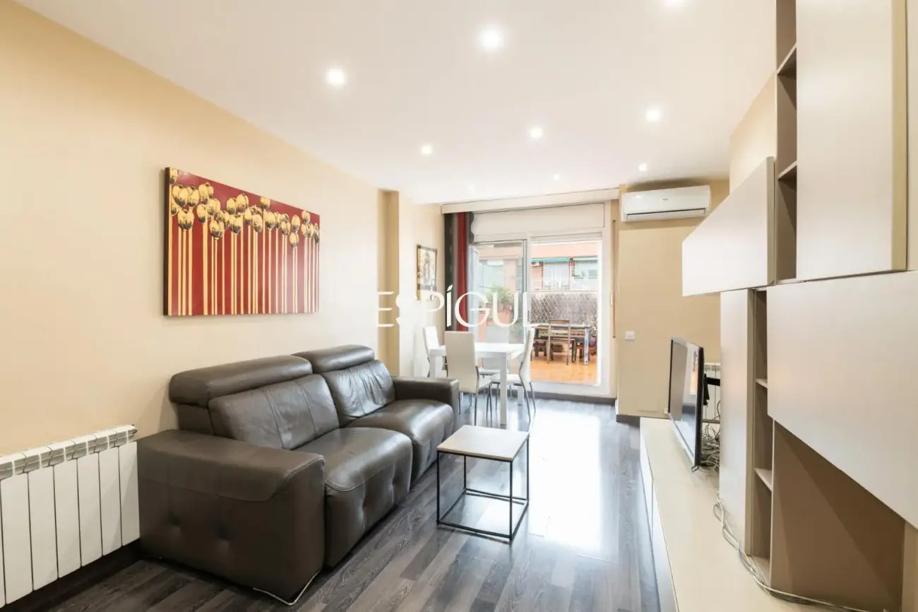 Пентхаус с террасой в Сантс-Монжуик