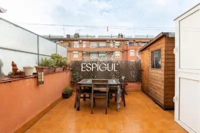 Пентхаус с террасой в Сантс-Монжуик