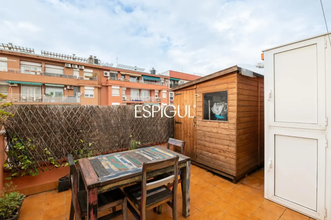 Пентхаус с террасой в Сантс-Монжуик