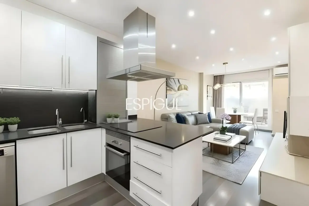 Пентхаус с террасой в Сантс-Монжуик