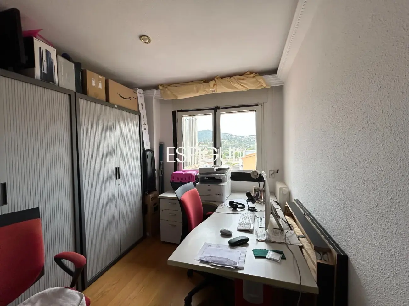 Amplio piso con vistas al mar, piscina y párquing en el centro de Alella