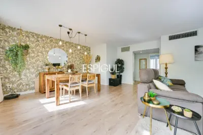 Appartement rénové avec terrasse à S&rsquo;Agaró