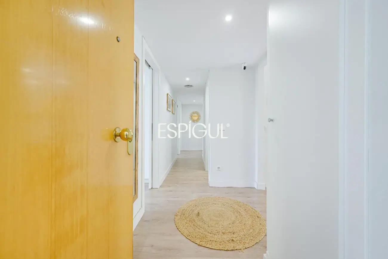 Appartement rénové avec terrasse à S&rsquo;Agaró