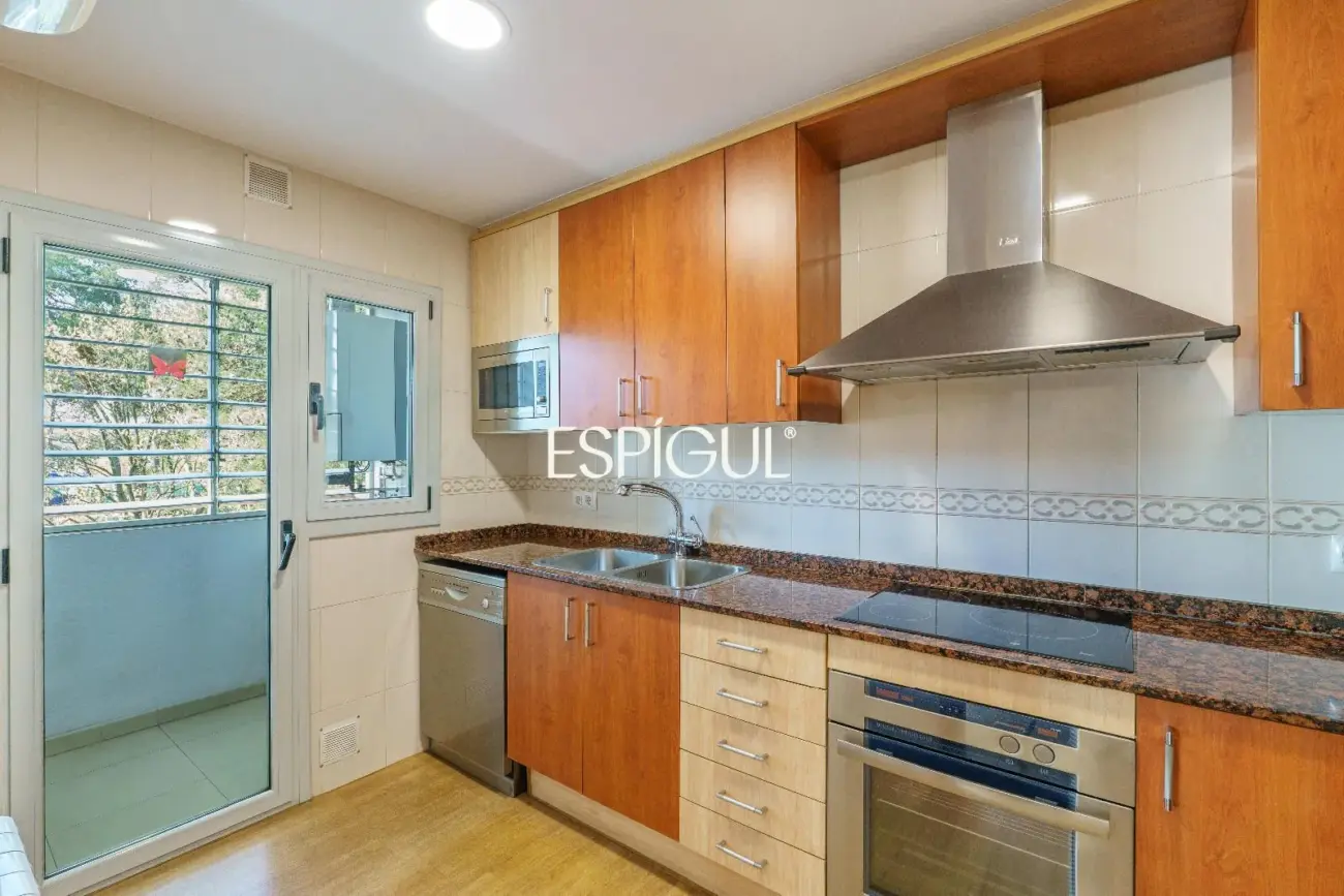 Penthouse zum Verkauf mit Aussicht im Zentrum von Caldes de Malavella