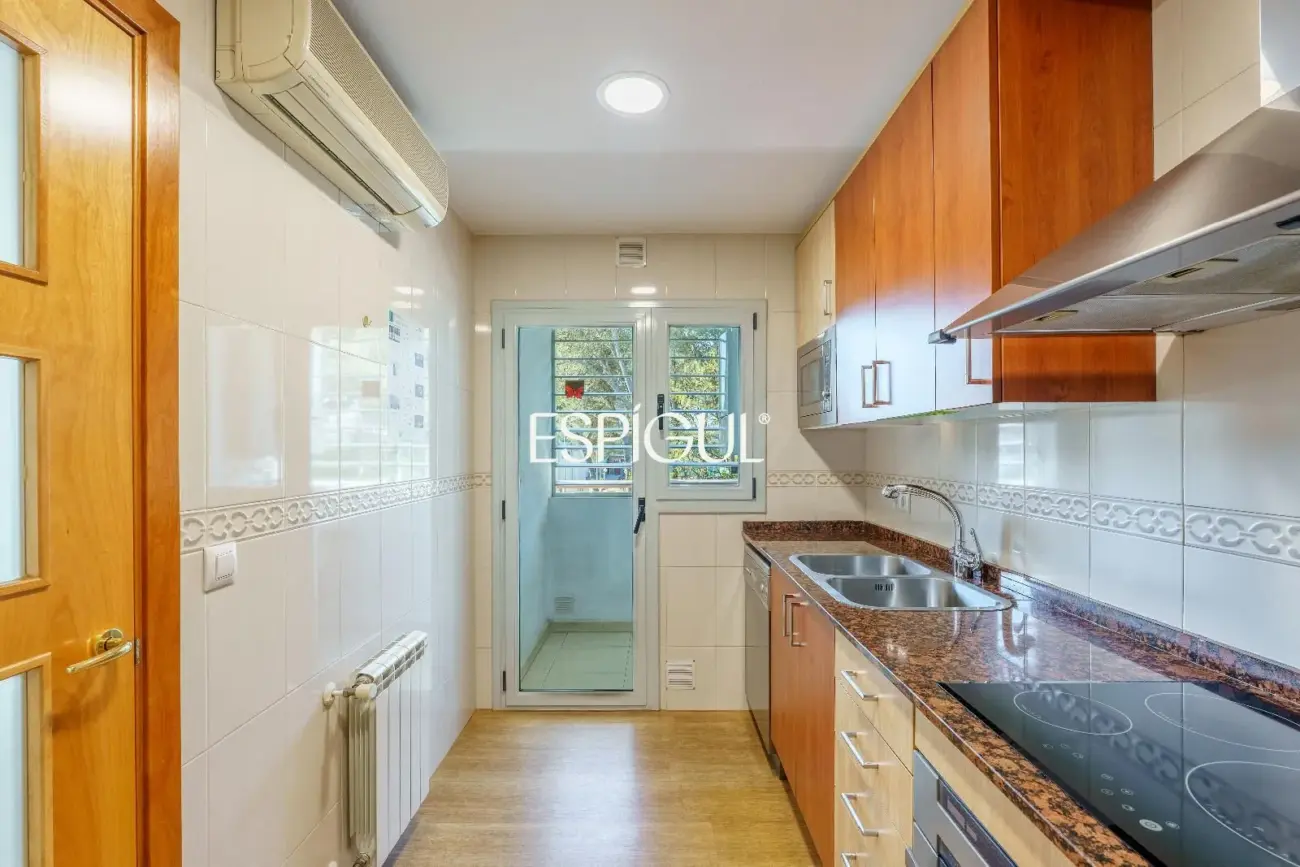 Penthouse zum Verkauf mit Aussicht im Zentrum von Caldes de Malavella