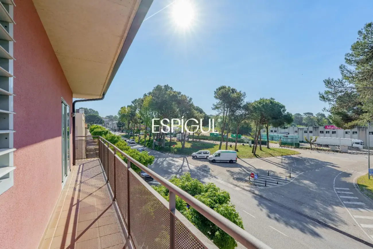 Penthouse zum Verkauf mit Aussicht im Zentrum von Caldes de Malavella