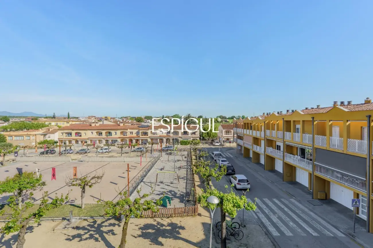 Penthouse zum Verkauf mit Aussicht im Zentrum von Caldes de Malavella