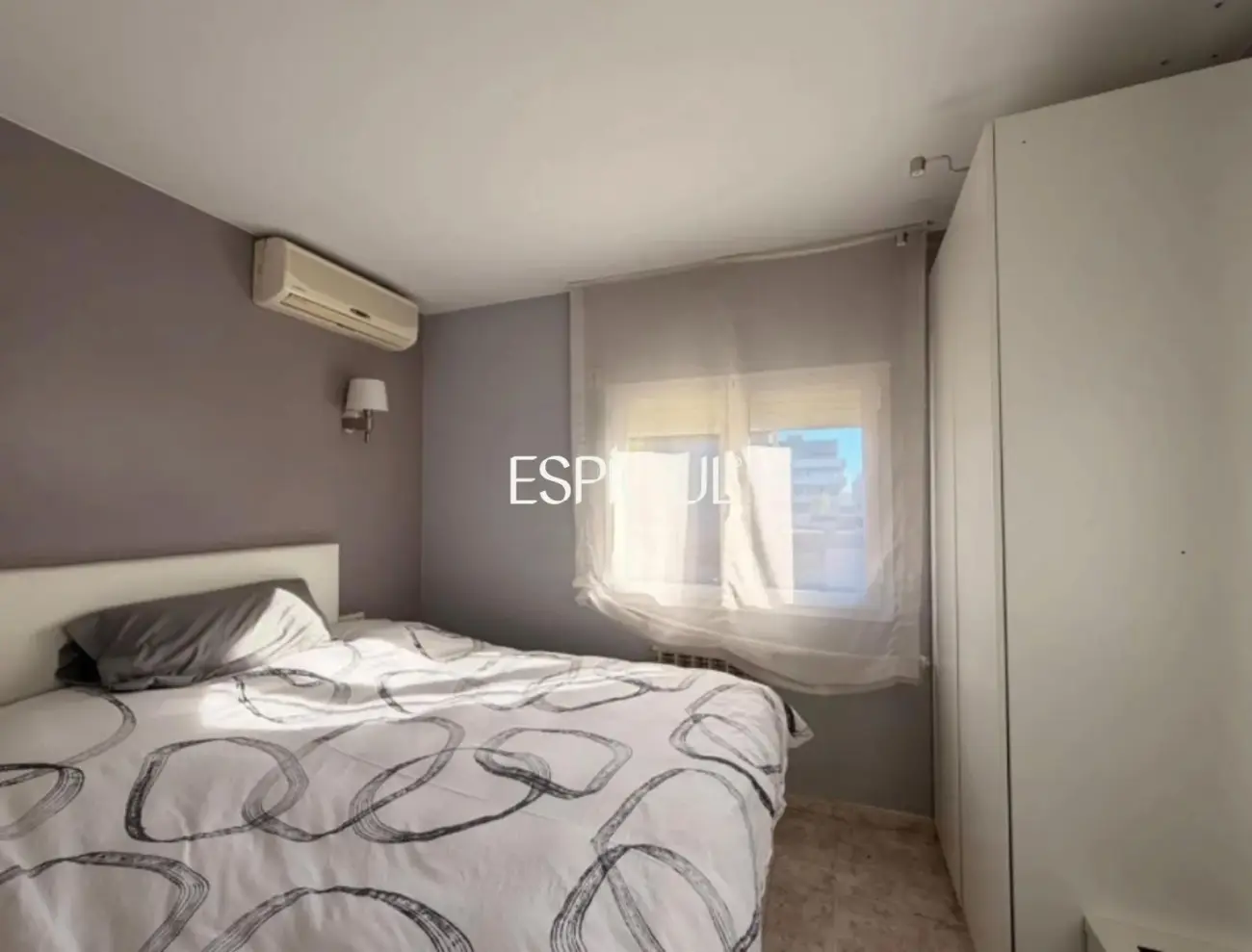 Casa independiente con gran parcela en Vilablareix
