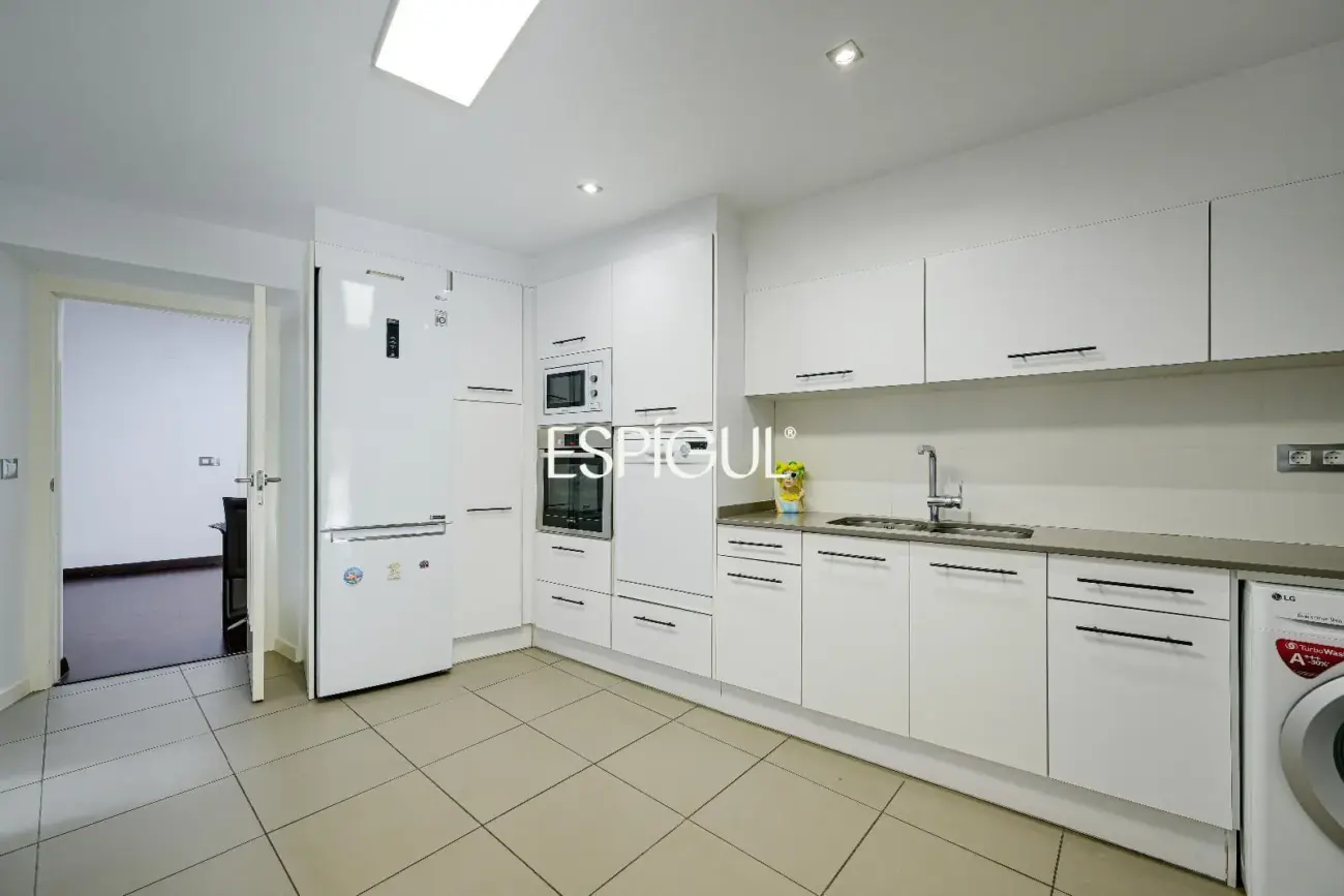 Отреставрированный дом в центре Торроэлья-де-Монгри