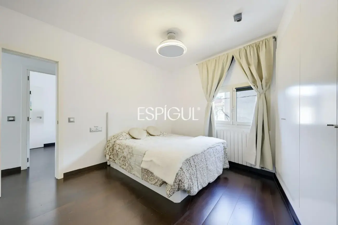 Отреставрированный дом в центре Торроэлья-де-Монгри