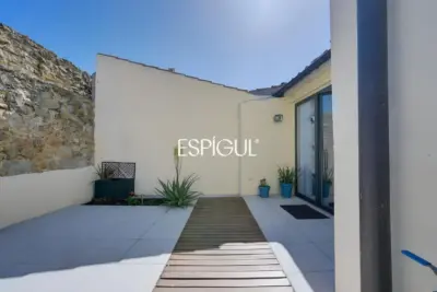 Отреставрированный дом в центре Торроэлья-де-Монгри