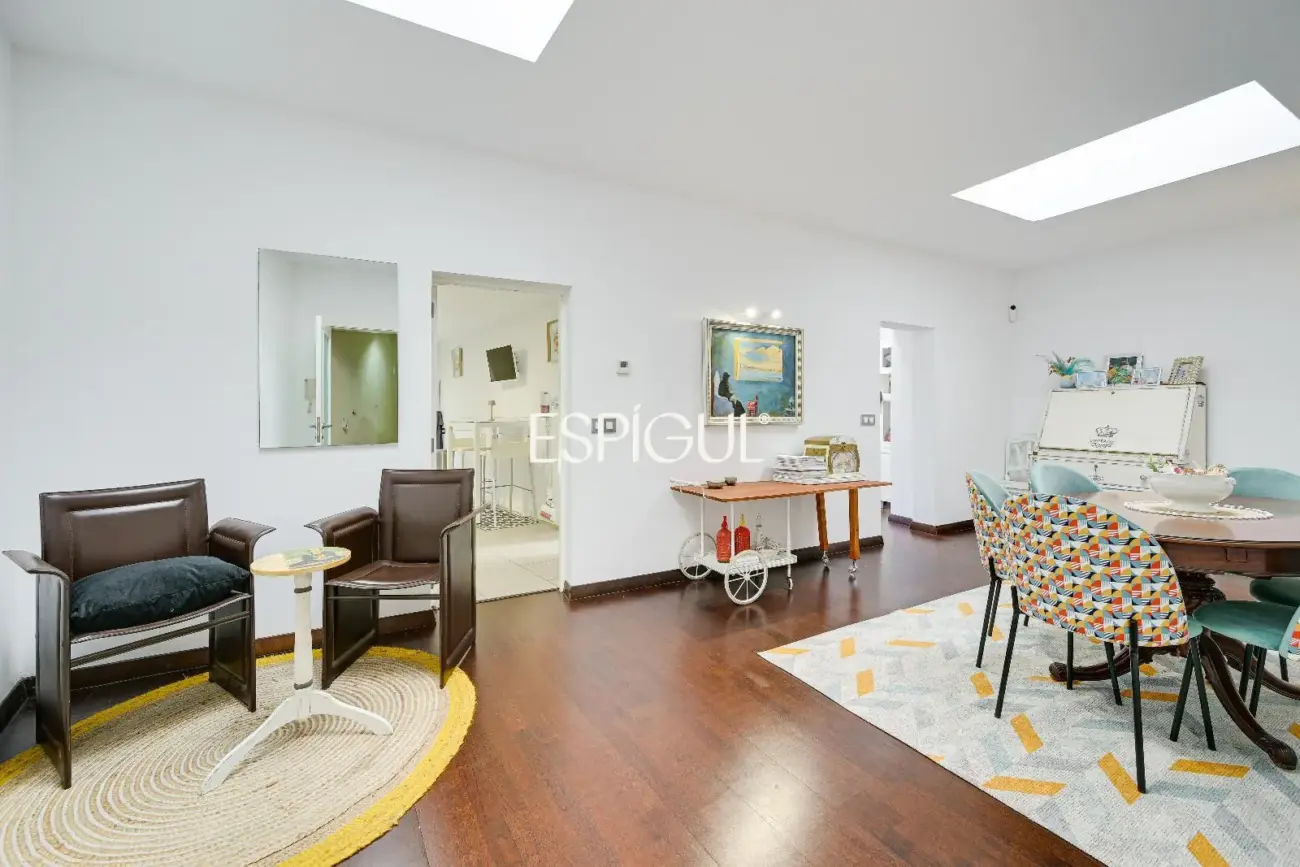 Отреставрированный дом в центре Торроэлья-де-Монгри