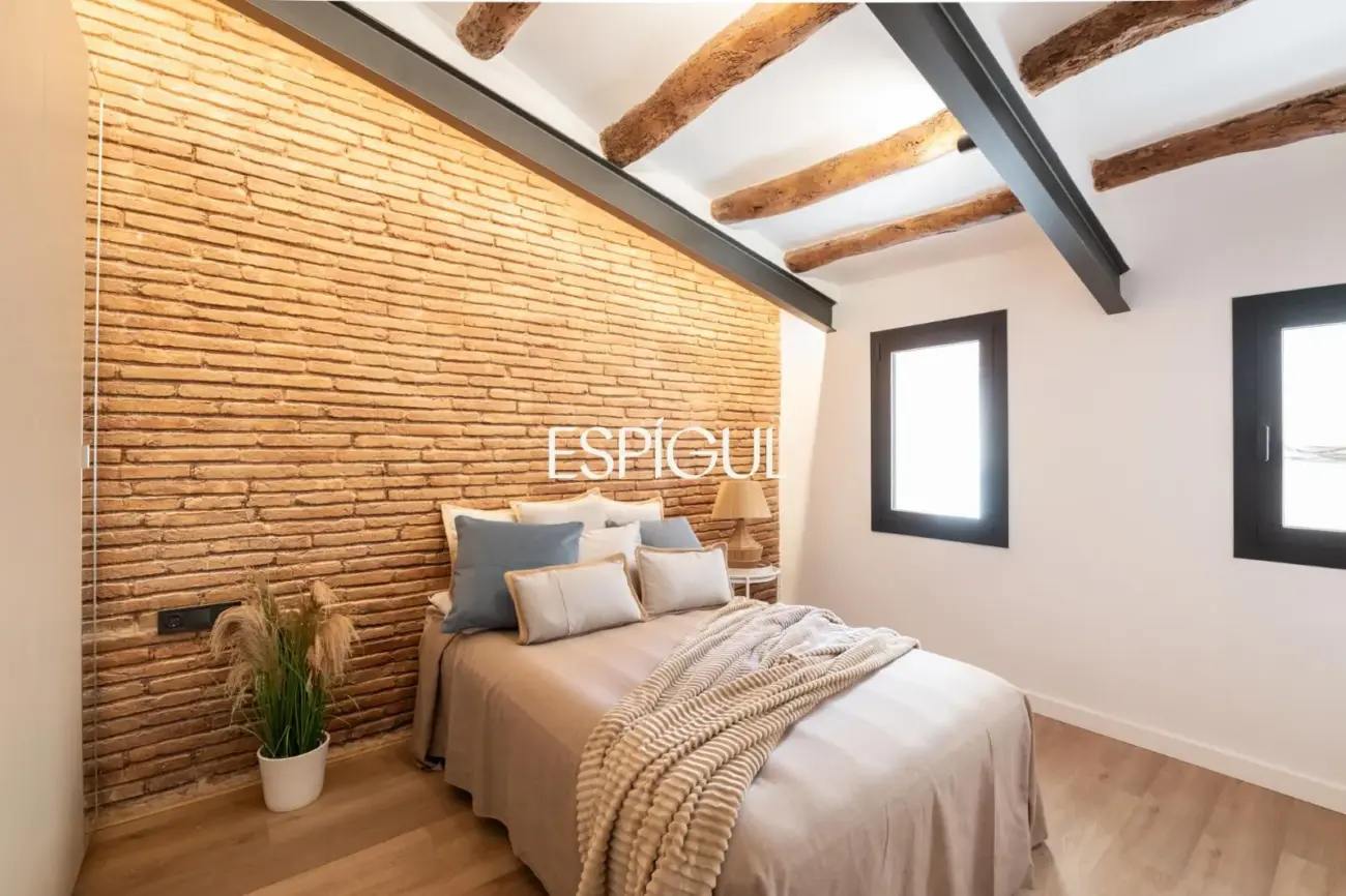 Шале с оригинальным шармом и элитным ремонтом в Сантс