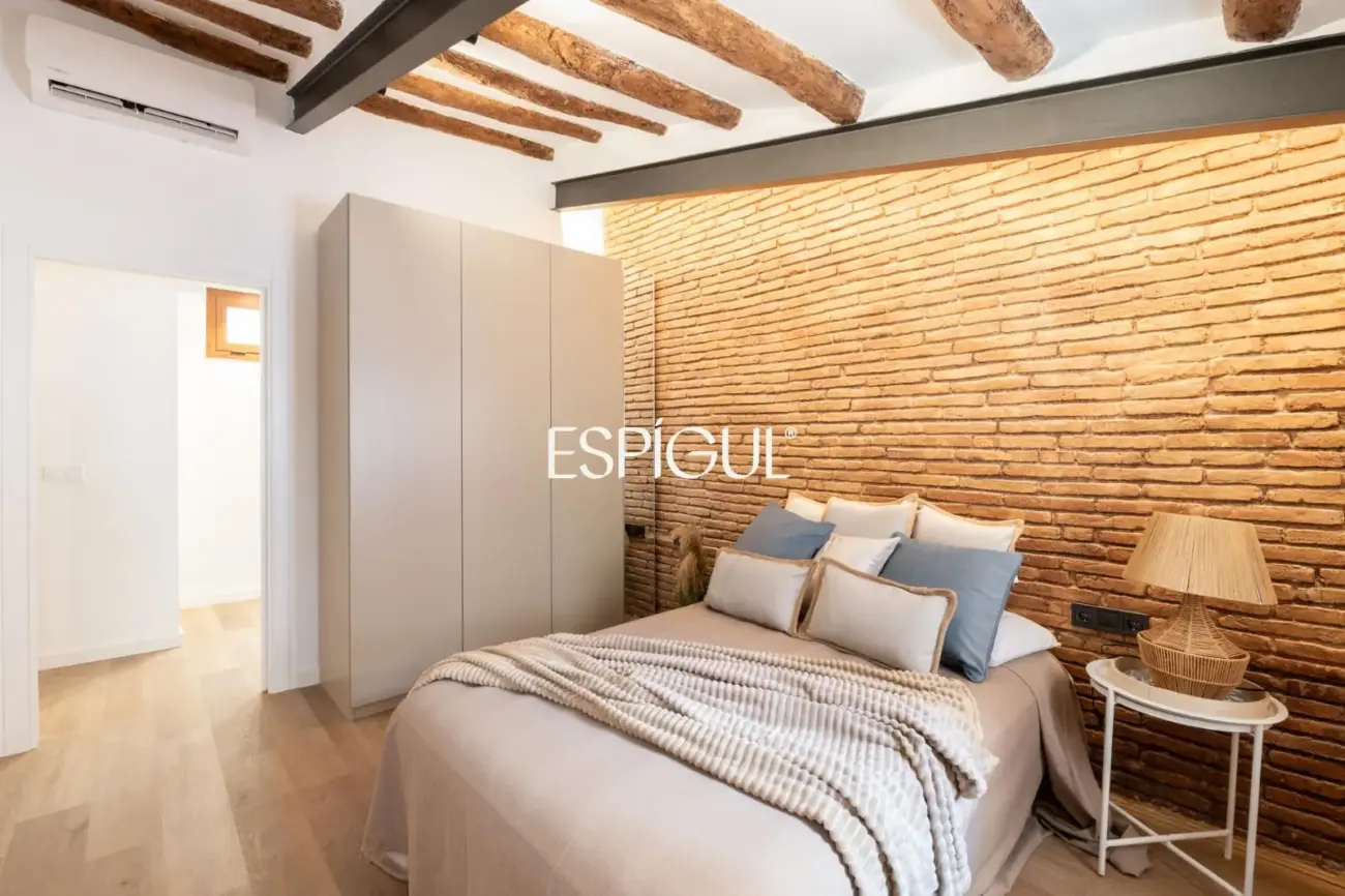 Шале с оригинальным шармом и элитным ремонтом в Сантс