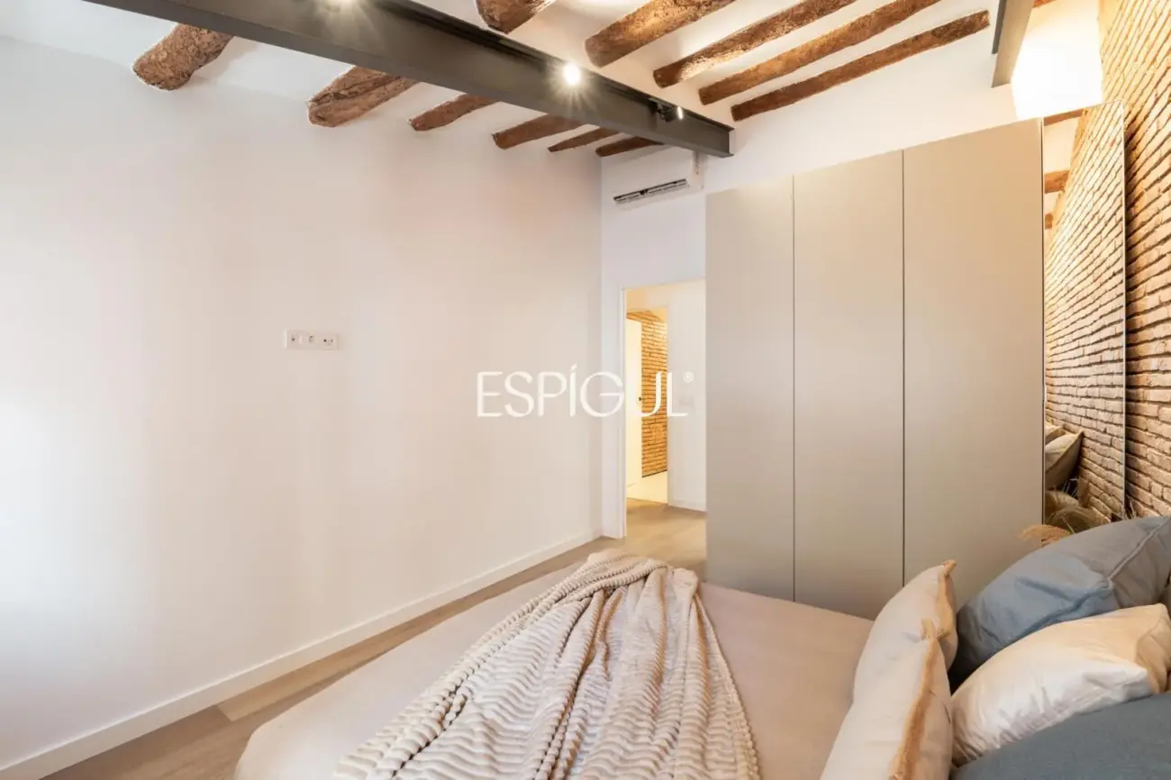 Шале с оригинальным шармом и элитным ремонтом в Сантс