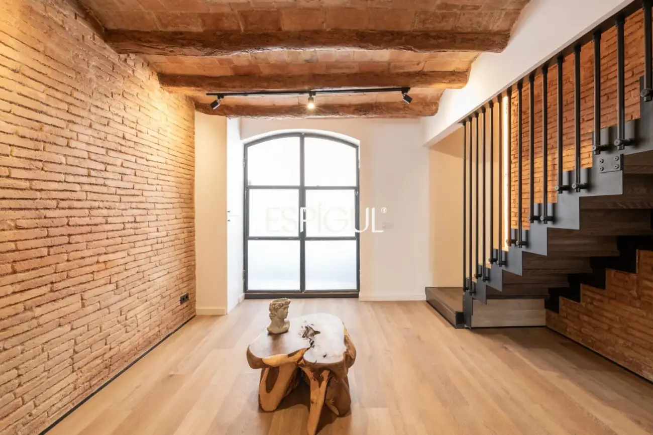 Шале с оригинальным шармом и элитным ремонтом в Сантс