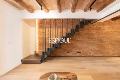 Шале с оригинальным шармом и элитным ремонтом в Сантс