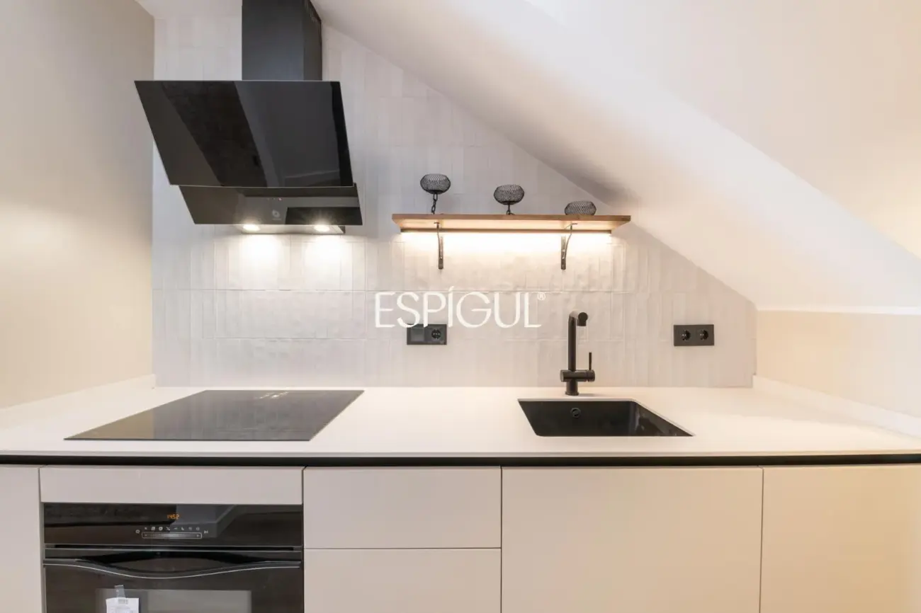 Шале с оригинальным шармом и элитным ремонтом в Сантс