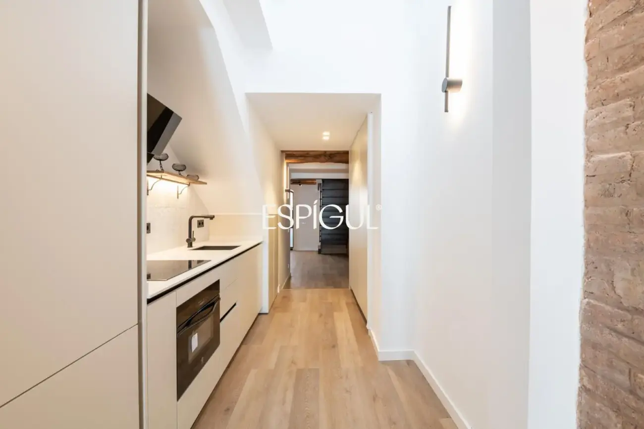 Шале с оригинальным шармом и элитным ремонтом в Сантс