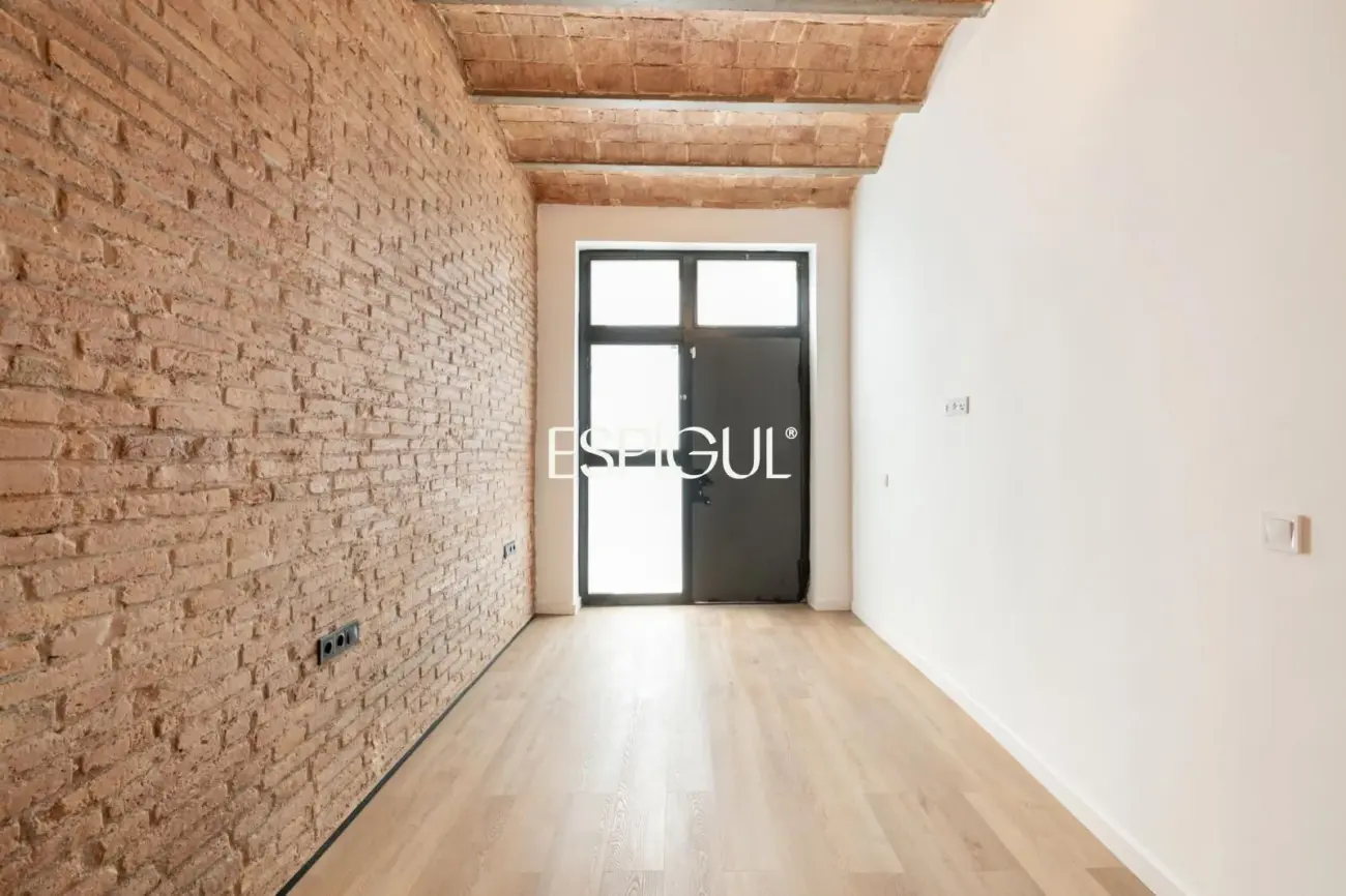 Шале с оригинальным шармом и элитным ремонтом в Сантс