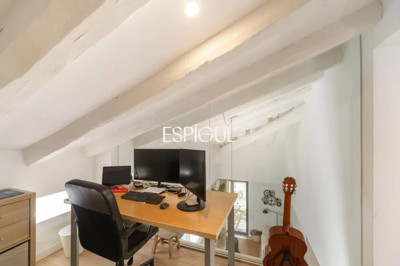 Zentrale Maisonette-Wohnung in Sabadell