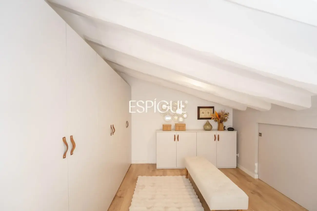 Zentrale Maisonette-Wohnung in Sabadell