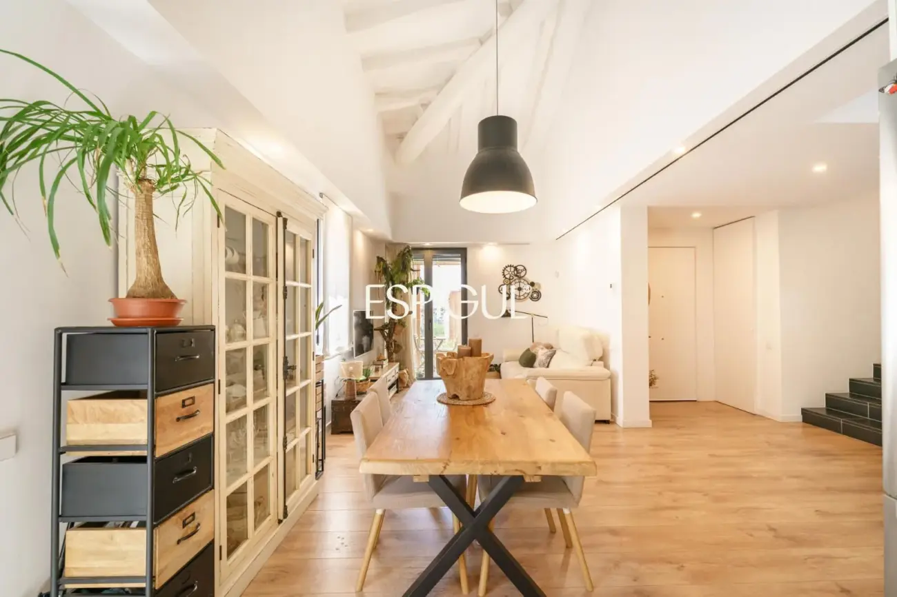 Zentrale Maisonette-Wohnung in Sabadell