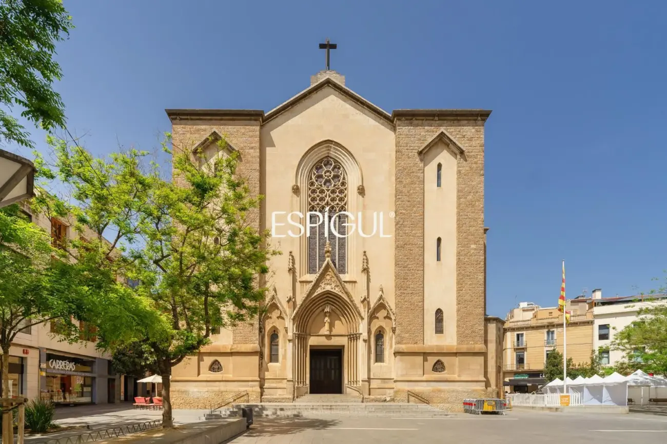 Zentrale Maisonette-Wohnung in Sabadell