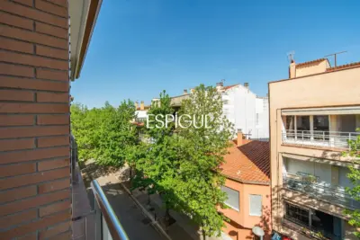 Maisonette-Wohnung mit Terrassen im Barri Vell von Salt