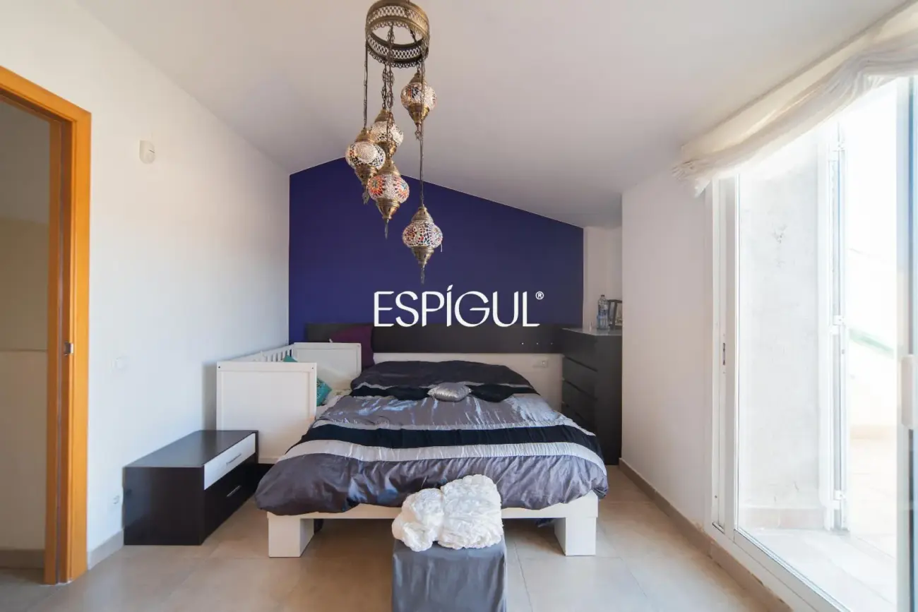 Maisonette-Wohnung mit Terrassen im Barri Vell von Salt