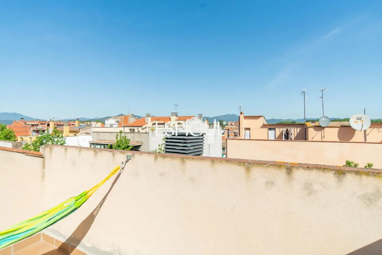 Maisonette-Wohnung mit Terrassen im Barri Vell von Salt