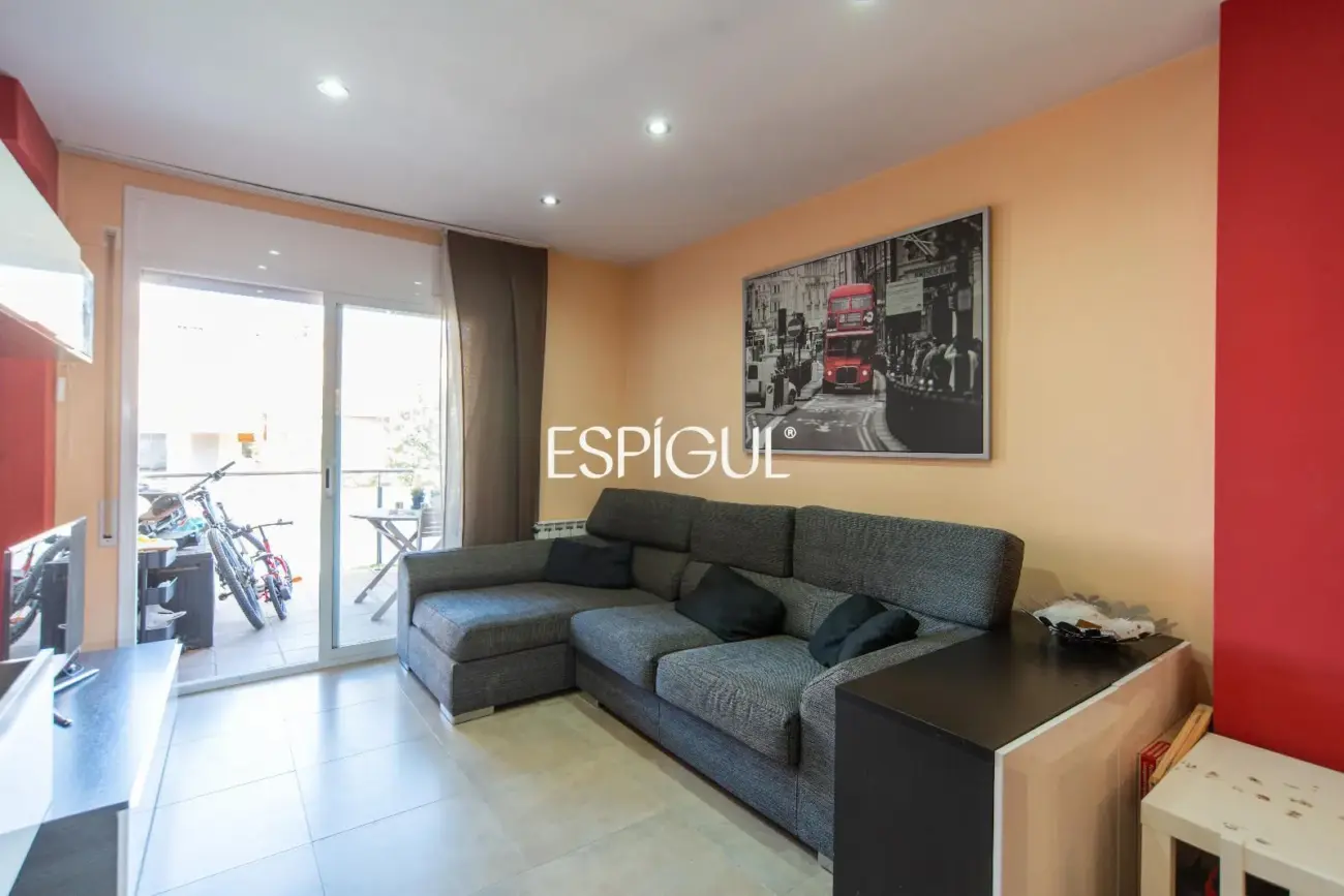 Maisonette-Wohnung mit Terrassen im Barri Vell von Salt