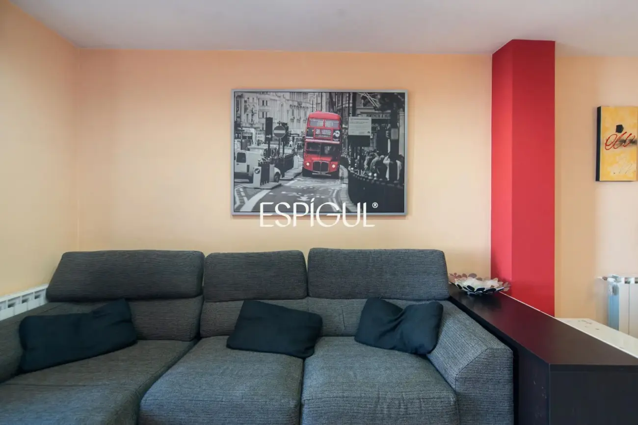 Maisonette-Wohnung mit Terrassen im Barri Vell von Salt