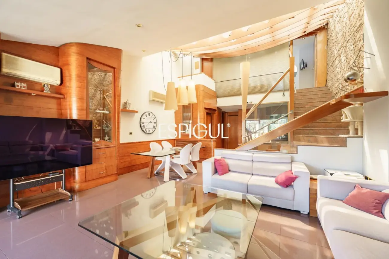 Dúplex de 276 m² al centre de Mataró.