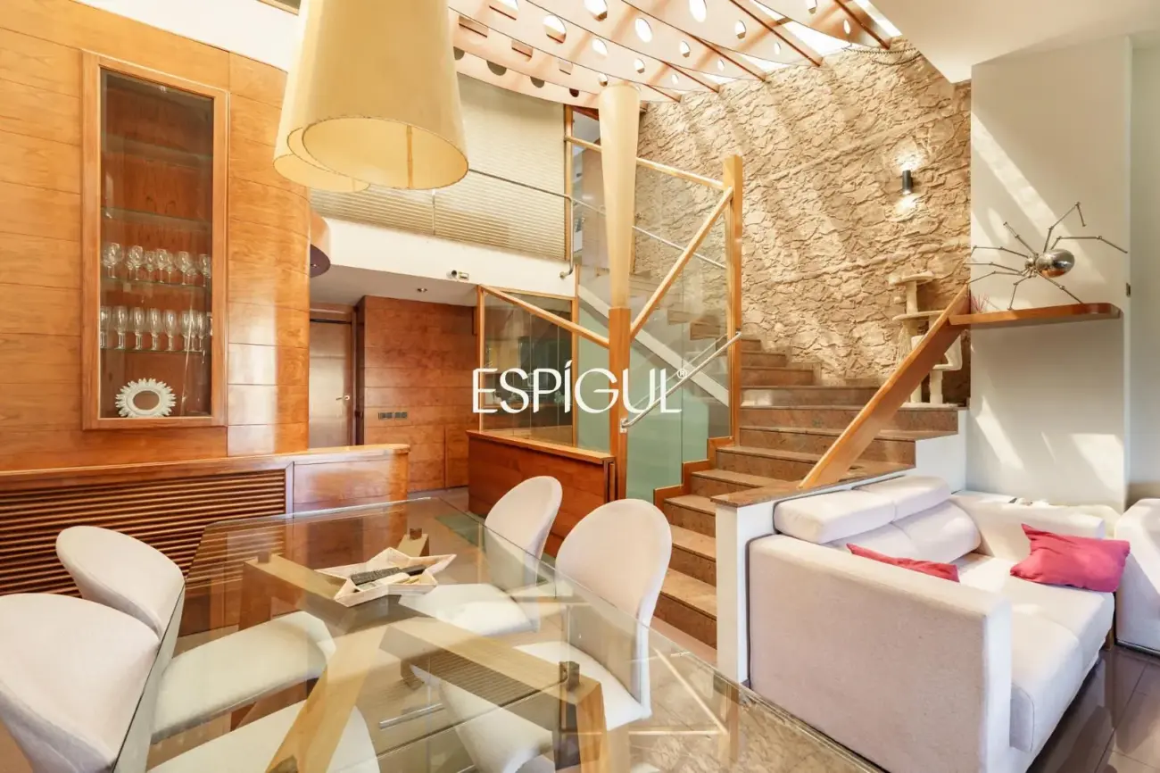 Dúplex de 276 m² al centre de Mataró.