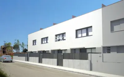 Впечатляющий таунхаус в новостройке