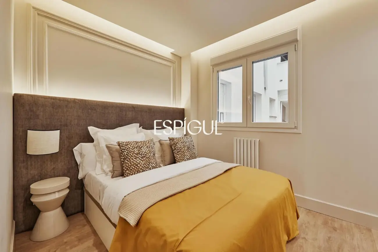 Espectacular piso en venta situada en una tercera planta en el corazón del barrio de Salamanca, zona Castellana