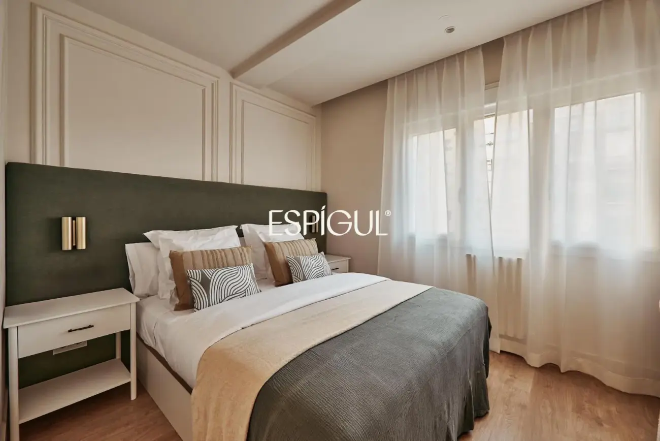 Espectacular piso en venta situada en una tercera planta en el corazón del barrio de Salamanca, zona Castellana