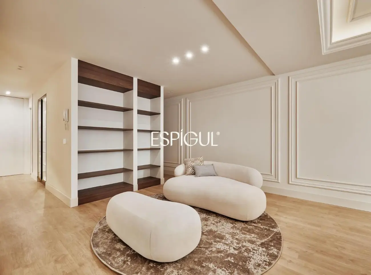 Espectacular piso en venta situada en una tercera planta en el corazón del barrio de Salamanca, zona Castellana